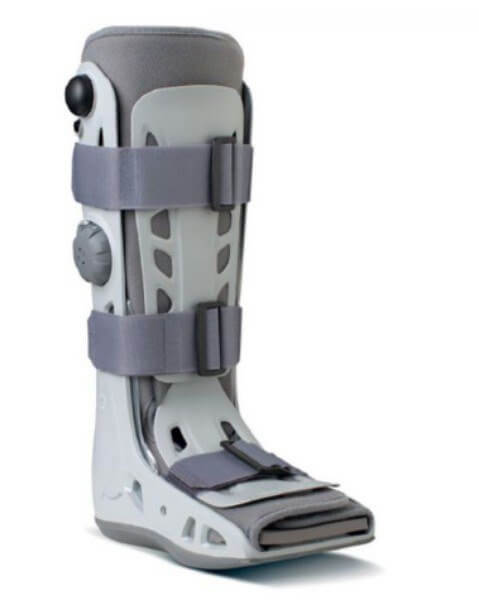 Stivale pneumatico con 2 camere d’aria completo di cunei per il calcagno Aircast AirSelect Achilles Walker Kit